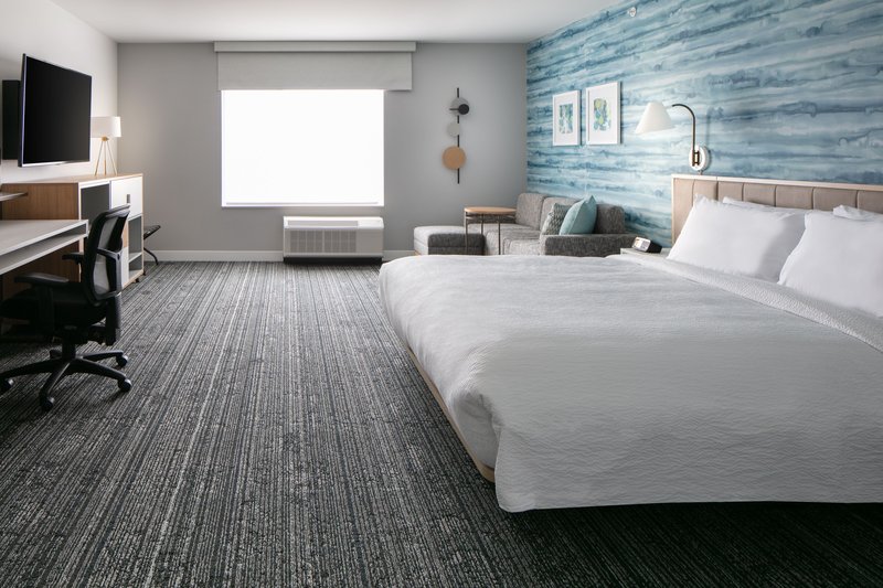 ADA King Suite