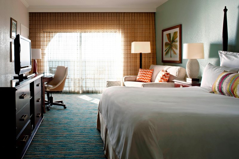 Deluxe King Guest Room