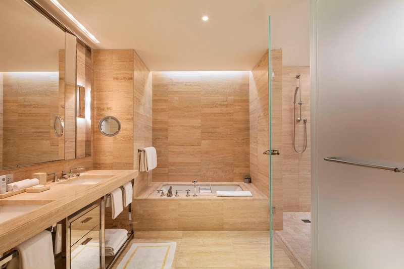 Oceanfront Astor Luxe Guest Room  Bathroom