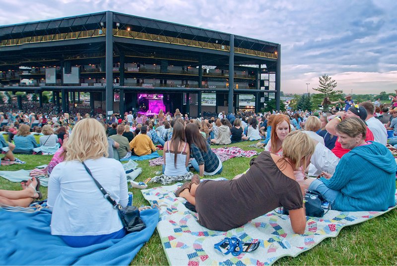 Hollywood Casino Amphitheatre Tinley Park Holiday Inn