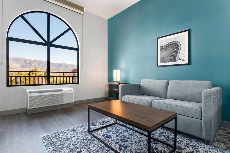 Guest Room - Sitting Area