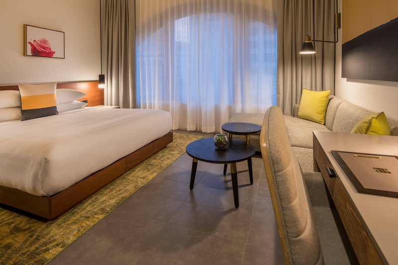 King Premium Guest Room