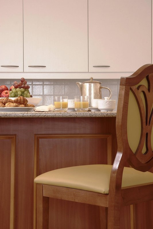 One-Bedroom Apartment -Kitchen